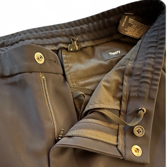 NWOT Theory Terrance Jogger in Precision Ponte Black - Picture 7 of 10